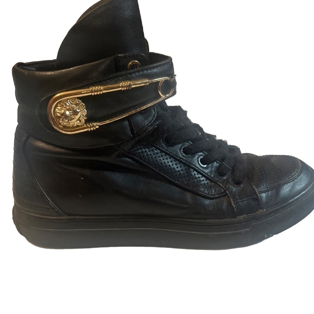 AMPUTEE.. Versace Versus High Top Sneakers Amputee Sz 36 *RIGHT SHOE ONLY*